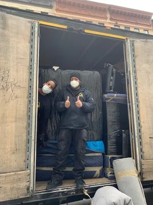Oz Moving & Storage INC