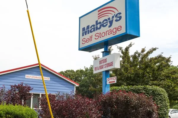 Mabey's Realty INC