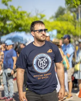Dumbo Moving & Storage INC