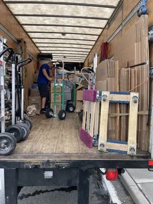 Harbor Moving & Storage LLC