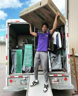 Instant Movers LLC