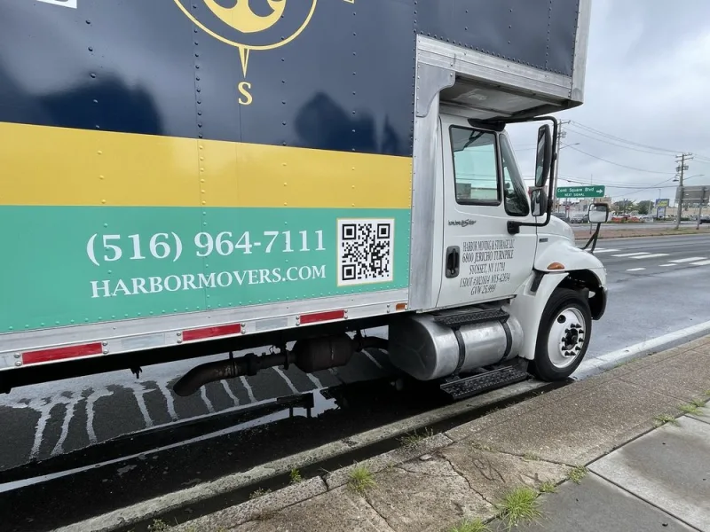 Harbor Moving & Storage LLC