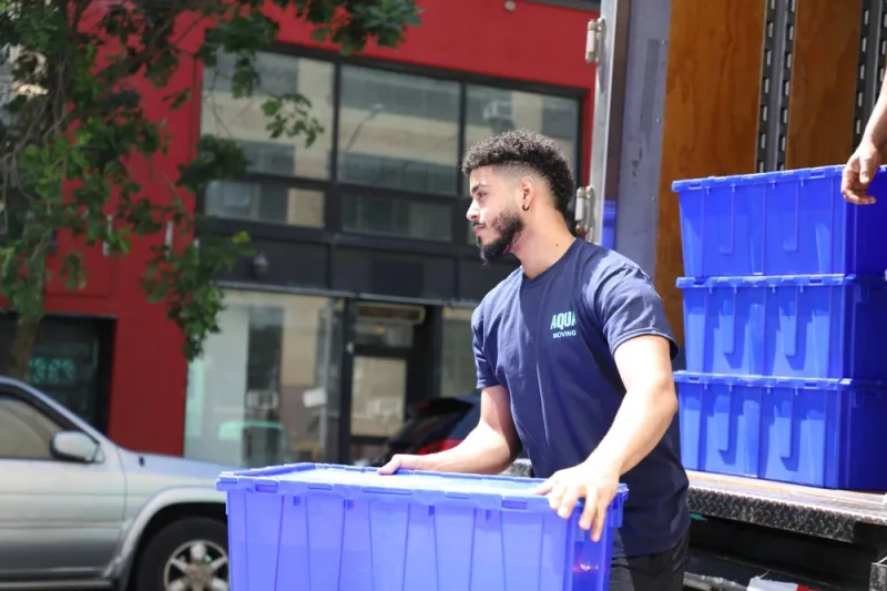Aqua Moving LLC